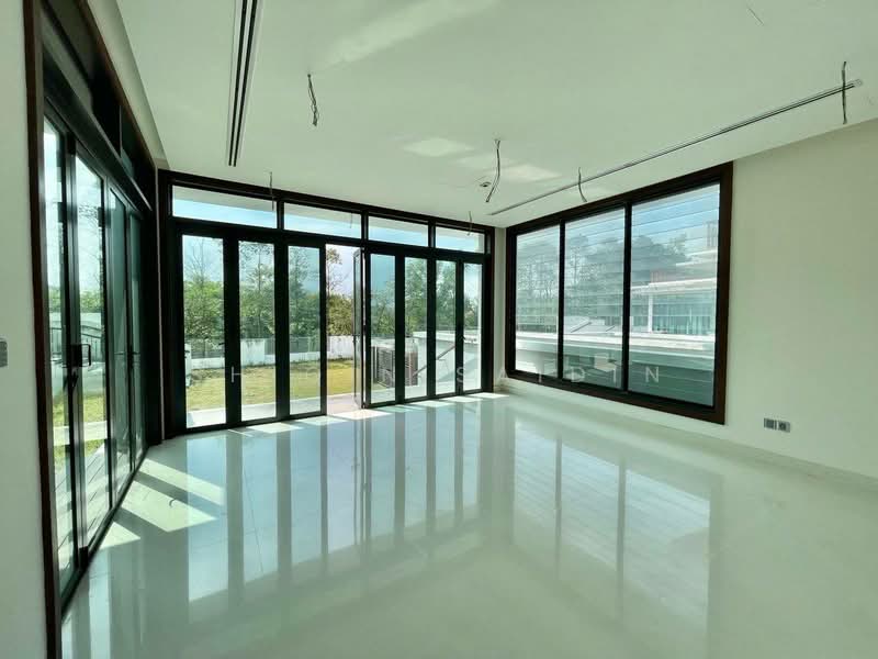Bungalow House untuk Dijual di Bukit Jelutong (Shah Alam) - Shiqin Saidin - Living Room - PropertyGuru.com.my