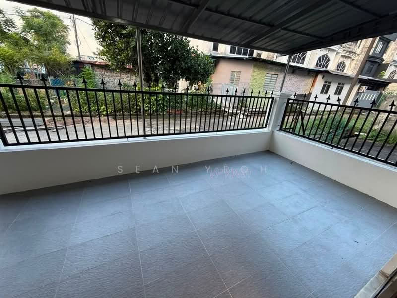 Rumah Teres 3-Tingkat untuk Dijual di Taman Tampoi Utama (Johor Bahru) - Sean Yeoh - PropertyGuru.com.my
