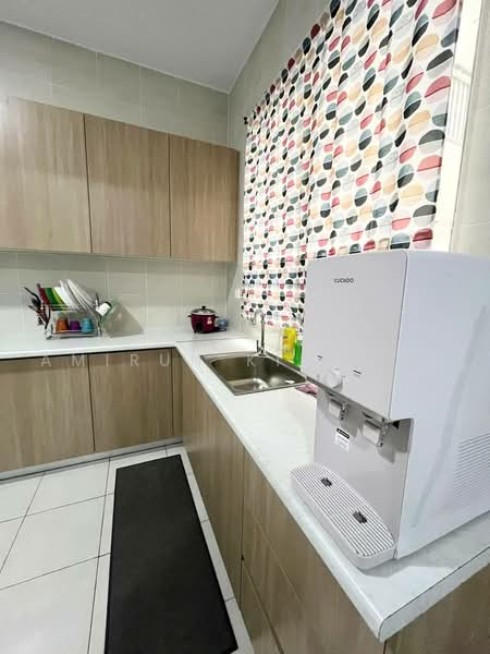 Kondominium untuk Dijual di Residensi Adelia 3 - Amirun Kinanah - Kitchen - PropertyGuru.com.my