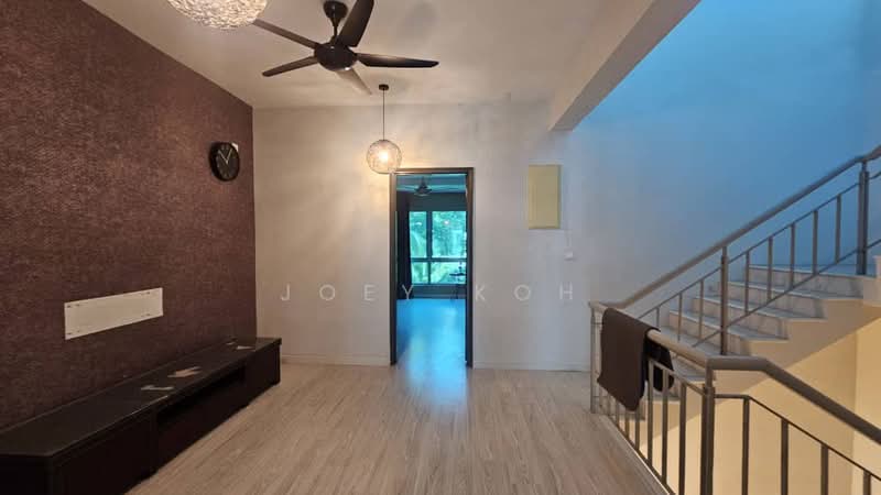 Rumah Teres 3-Tingkat untuk Disewa di Denai Alam (Shah Alam) - Joey Koh - Living Room - PropertyGuru.com.my