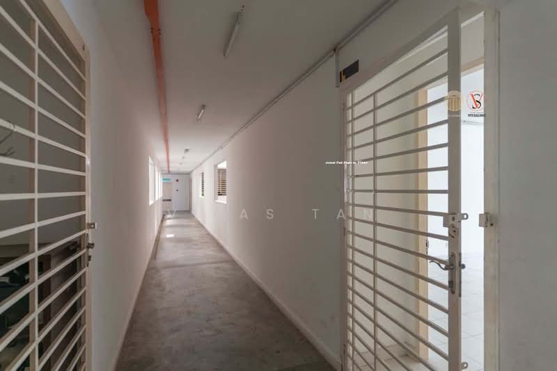 Pangsapuri untuk Dijual di Pangsapuri Seri Mutiara - Vitas Tan - Corridor - PropertyGuru.com.my