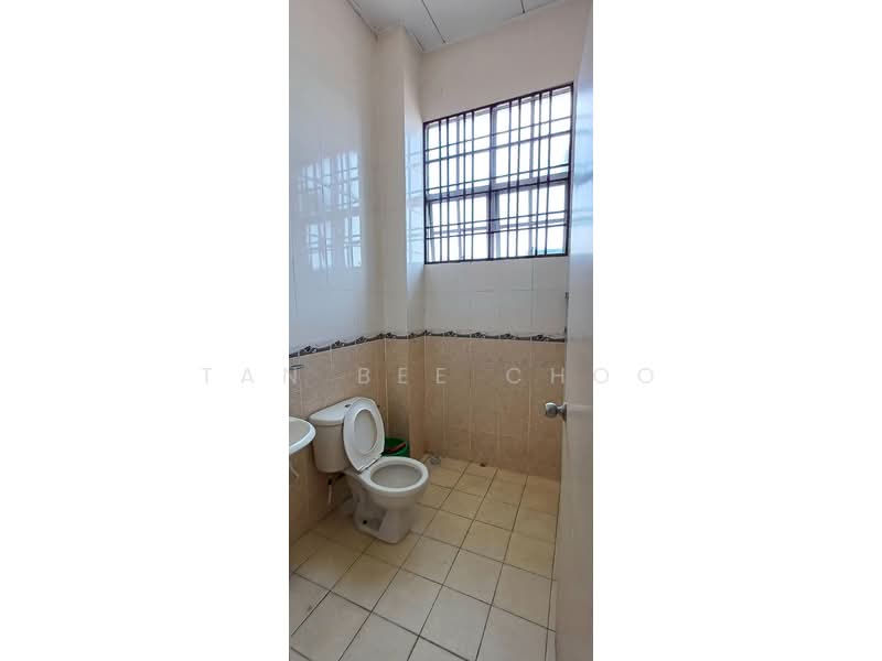 2-storey Terraced House for Sale in Bandar Bukit Puchong (Puchong) - Tan Bee Choo - Bathroom - PropertyGuru.com.my
