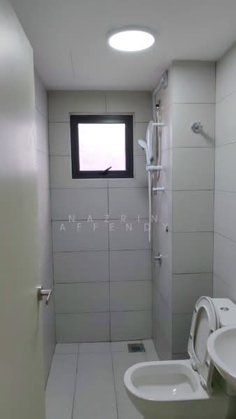 Kediaman Servis untuk Disewa di Seiring Residensi - Nazrin Affendy - Bathroom - PropertyGuru.com.my