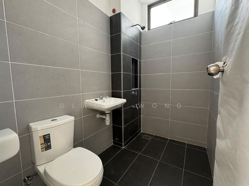 Terraced House for Sale in Skudai (Johor) - Gladys Wong - Bathroom - PropertyGuru.com.my
