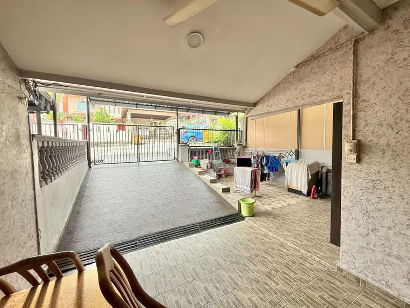Rumah Teres 1-Tingkat untuk Dijual di Shah Alam (Selangor) - Shiqin Saidin - Exterior - PropertyGuru.com.my