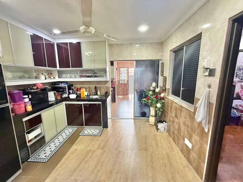 Rumah Teres 1-Tingkat untuk Dijual di Shah Alam (Selangor) - Shiqin Saidin - Kitchen - PropertyGuru.com.my