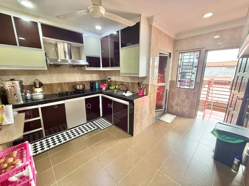 Rumah Teres 1-Tingkat untuk Dijual di Shah Alam (Selangor) - Shiqin Saidin - Kitchen - PropertyGuru.com.my