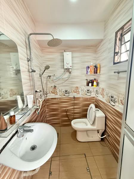 Rumah Teres 1-Tingkat untuk Dijual di Shah Alam (Selangor) - Shiqin Saidin - Bathroom - PropertyGuru.com.my