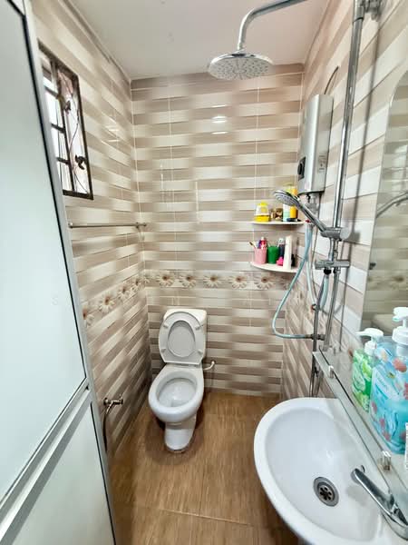 Rumah Teres 1-Tingkat untuk Dijual di Shah Alam (Selangor) - Shiqin Saidin - Bathroom - PropertyGuru.com.my
