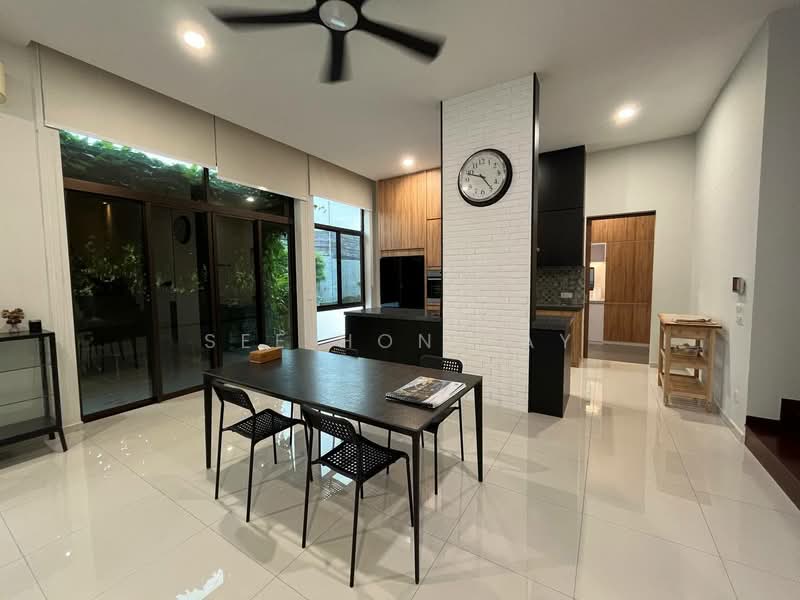 Cluster House for Sale in Johor Bahru (Johor) - See Hon Tay - Kitchen - PropertyGuru.com.my
