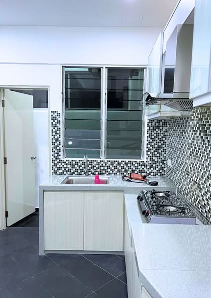 Condominium for Sale at Leader Garden - Clifton Chee - Kitchen - PropertyGuru.com.my