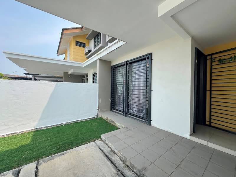 Rumah Teres 2-Tingkat untuk Dijual di Bandar Mahkota Banting (Tanjong Duabelas) - Penny Chia - Exterior - PropertyGuru.com.my