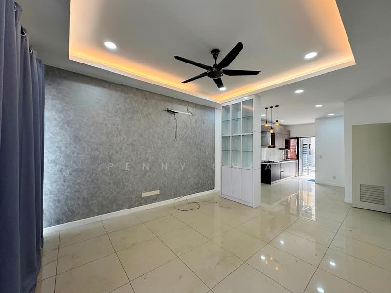 Rumah Teres 2-Tingkat untuk Dijual di Bandar Mahkota Banting (Tanjong Duabelas) - Penny Chia - Living Room - PropertyGuru.com.my