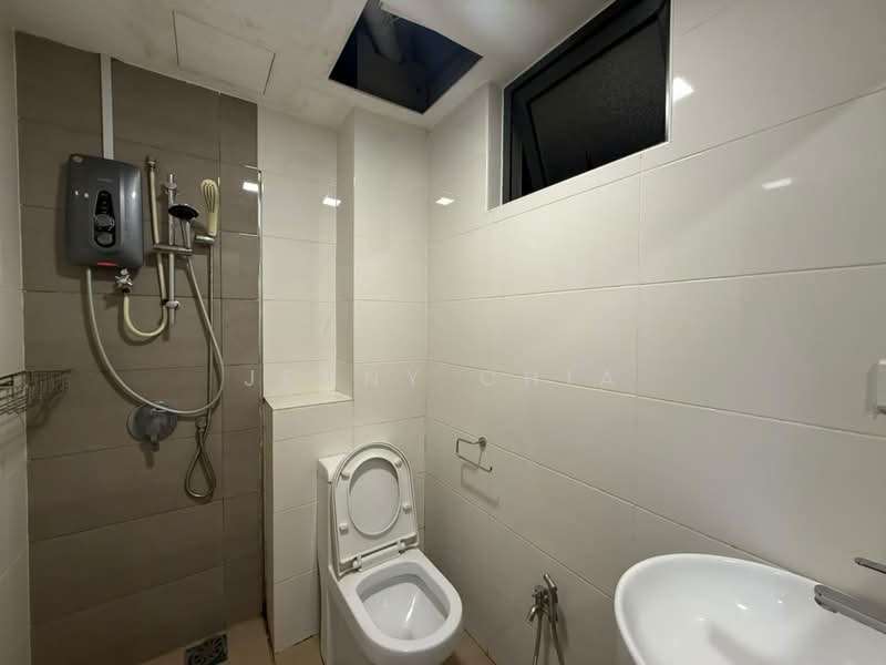 Service Residence for Rent at SkyVille 8 @ Benteng 8 - Jenny Chia - Bathroom - PropertyGuru.com.my