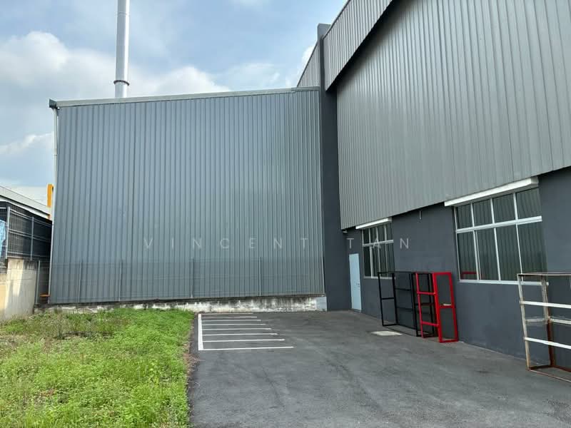 Semi-D Factory for Rent in Nilai (Negeri Sembilan) - Vincent Tan - Exterior - PropertyGuru.com.my
