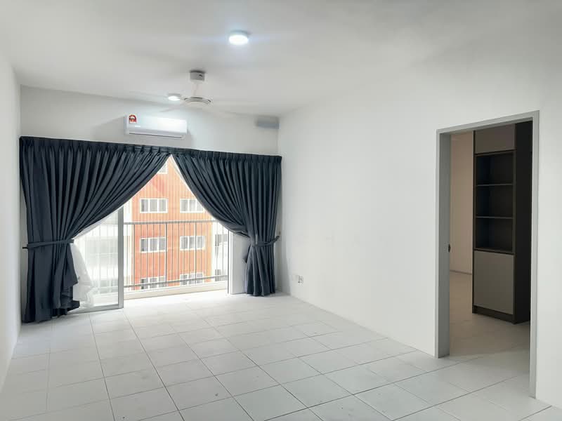 Condominium for Rent at Residensi Sateria - KINKI CHAN - Living Room - PropertyGuru.com.my