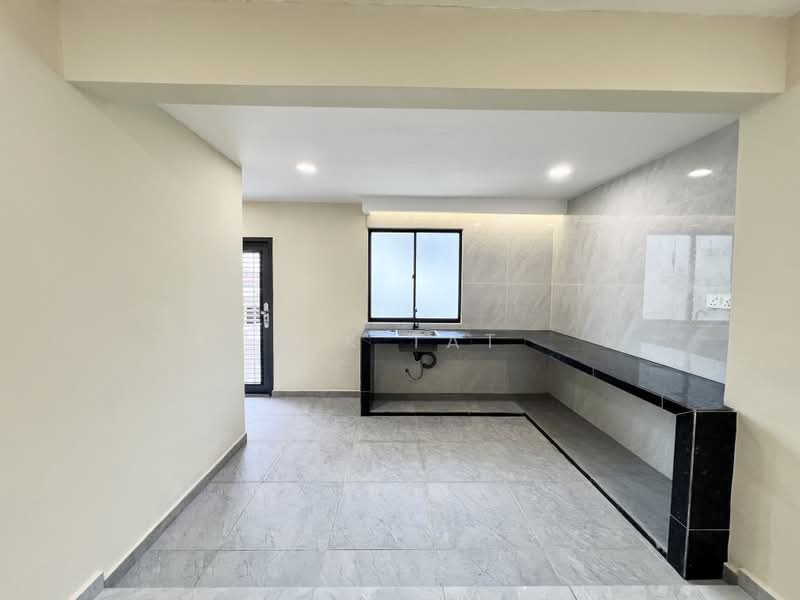 2-storey Terraced House for Sale in Taman Pelangi (Johor Bahru) - Yik Tat - PropertyGuru.com.my
