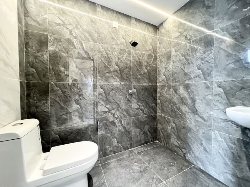 2-storey Terraced House for Sale in Taman Pelangi (Johor Bahru) - Yik Tat - PropertyGuru.com.my