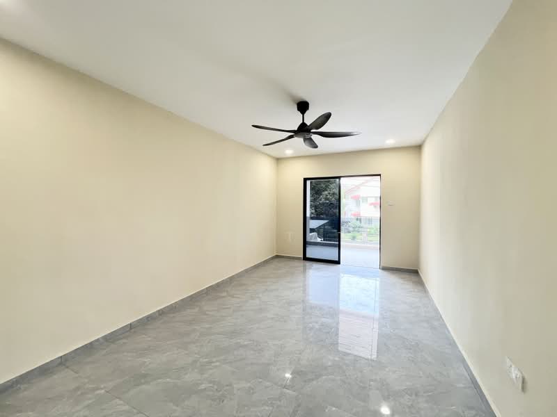2-storey Terraced House for Sale in Taman Pelangi (Johor Bahru) - Yik Tat - PropertyGuru.com.my