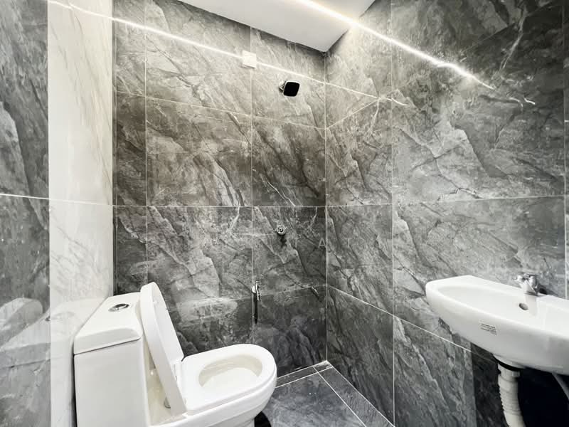 2-storey Terraced House for Sale in Taman Pelangi (Johor Bahru) - Yik Tat - PropertyGuru.com.my