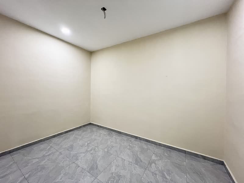 2-storey Terraced House for Sale in Taman Pelangi (Johor Bahru) - Yik Tat - PropertyGuru.com.my