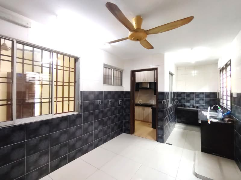 2-storey Terraced House for Sale in Bandar Bukit Puchong (Puchong) - Tan Bee Choo - Kitchen - PropertyGuru.com.my