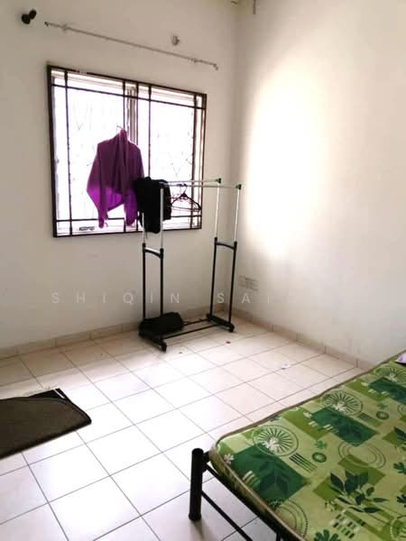 2-storey Terraced House for Sale in Sungai Buloh (Selangor) - Shiqin Saidin - Bedroom - PropertyGuru.com.my