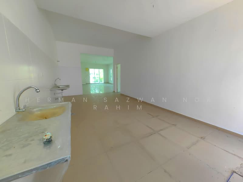 Terraced House for Sale in Bandar Sri Sendayan (Negeri Sembilan) - Herman Sazwan Nor Rahim - Kitchen - PropertyGuru.com.my