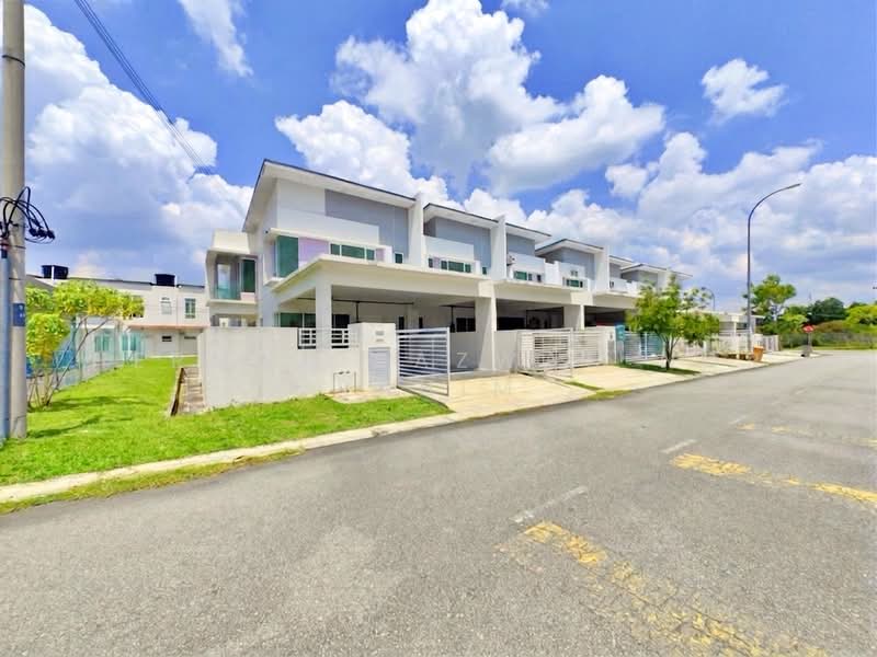 Terraced House for Sale in Bandar Sri Sendayan (Negeri Sembilan) - Herman Sazwan Nor Rahim - Exterior - PropertyGuru.com.my