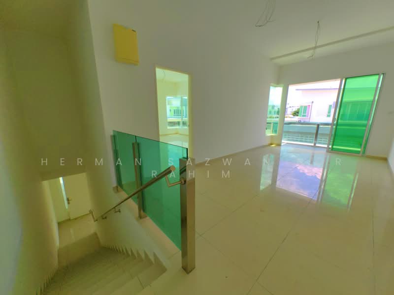 Terraced House for Sale in Bandar Sri Sendayan (Negeri Sembilan) - Herman Sazwan Nor Rahim - Family Area - PropertyGuru.com.my