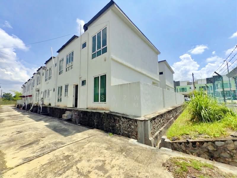 Terraced House for Sale in Bandar Sri Sendayan (Negeri Sembilan) - Herman Sazwan Nor Rahim - Exterior - PropertyGuru.com.my