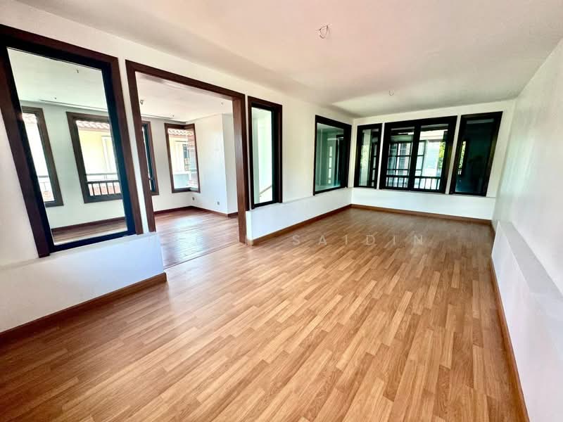 Bungalow House untuk Dijual di Bukit Jelutong (Shah Alam) - Shiqin Saidin - Living Room - PropertyGuru.com.my