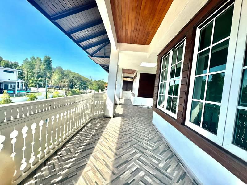 Bungalow House untuk Dijual di Bukit Jelutong (Shah Alam) - Shiqin Saidin - Balcony - PropertyGuru.com.my