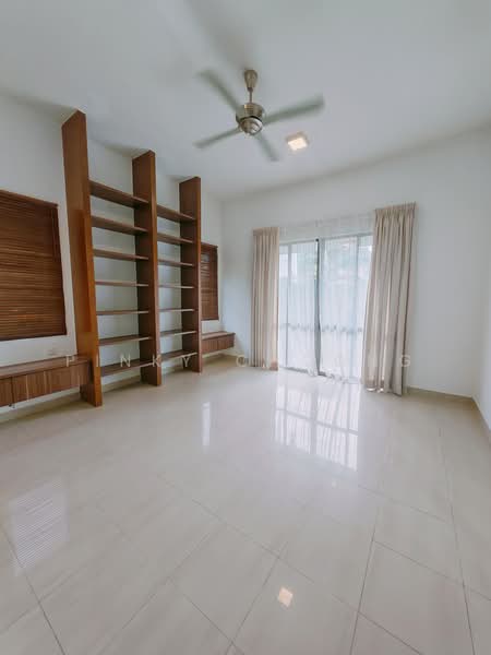 Bungalow House untuk Disewa di Valencia (Sungai Buloh) - Pinky Choong - PropertyGuru.com.my