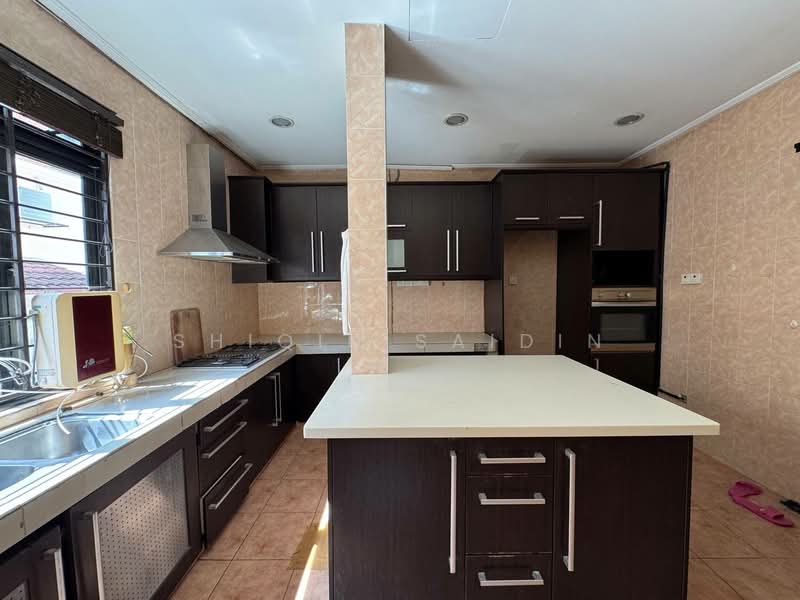 Rumah Teres 2-Tingkat untuk Dijual di Bukit Jelutong (Shah Alam) - Shiqin Saidin - Kitchen - PropertyGuru.com.my