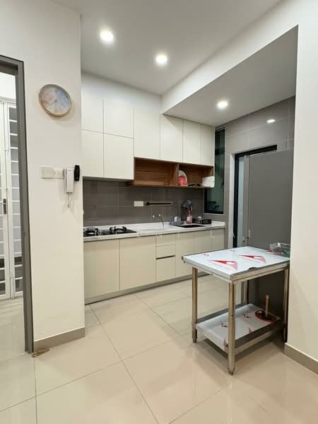 Kondominium untuk Disewa di 99 Residence - Vincent Lai - Kitchen - PropertyGuru.com.my