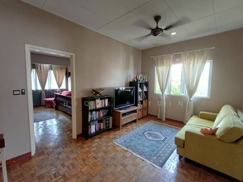Rumah Teres 2-Tingkat untuk Dijual di Kota Damansara (Selangor) - Shiqin Saidin - Living Room - PropertyGuru.com.my