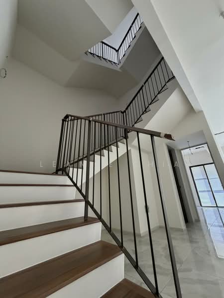 Rumah Teres 3-Tingkat untuk Disewa di Taman Bukit Serdang (Seri Kembangan) - Leanne Chia - PropertyGuru.com.my