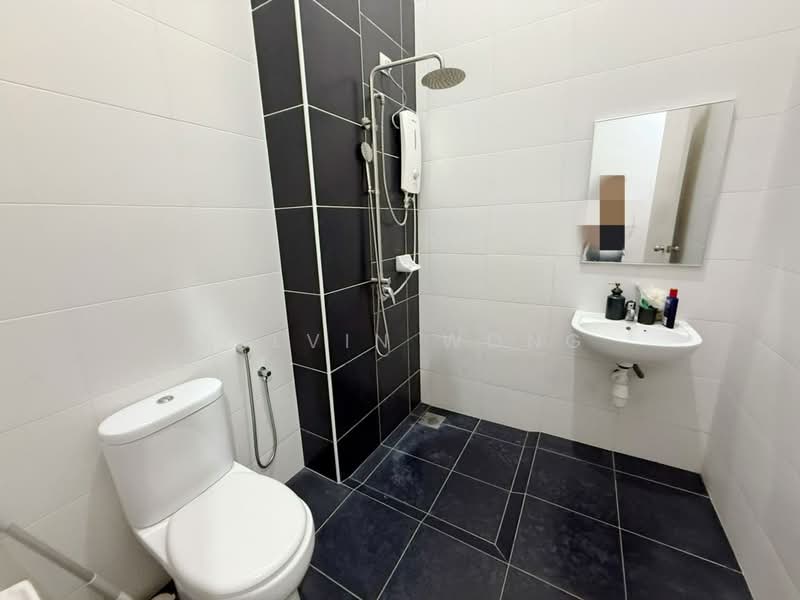 Rumah Teres 2-Tingkat untuk Dijual di Taman Eco Cascadia (Tebrau) - Calvin Wong - Bathroom - PropertyGuru.com.my