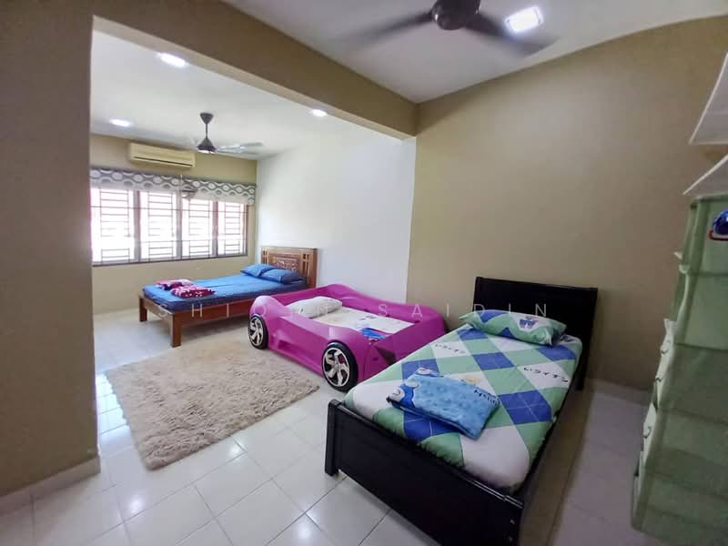2-storey Terraced House for Sale in U12, Taman Cahaya Alam (Shah Alam) - Shiqin Saidin - Bedroom - PropertyGuru.com.my