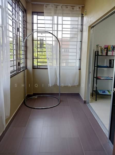 2-storey Terraced House for Sale in U12, Taman Cahaya Alam (Shah Alam) - Shiqin Saidin - Balcony - PropertyGuru.com.my