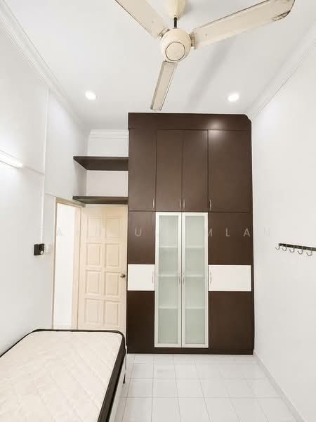 Rumah Teres 1-Tingkat untuk Dijual di Taman Rinting (Masai) - Fakhrul Imlan - Bedroom - PropertyGuru.com.my