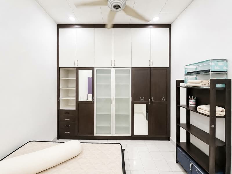 Rumah Teres 1-Tingkat untuk Dijual di Taman Rinting (Masai) - Fakhrul Imlan - Bedroom - PropertyGuru.com.my