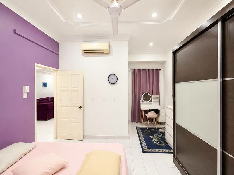 Rumah Teres 1-Tingkat untuk Dijual di Taman Rinting (Masai) - Fakhrul Imlan - Bedroom - PropertyGuru.com.my