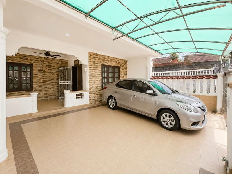 Rumah Teres 1-Tingkat untuk Dijual di Taman Rinting (Masai) - Fakhrul Imlan - Exterior - PropertyGuru.com.my