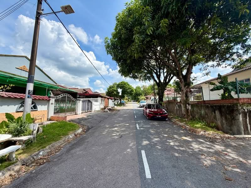 Rumah Teres 1-Tingkat untuk Dijual di Taman Rinting (Masai) - Fakhrul Imlan - Exterior - PropertyGuru.com.my