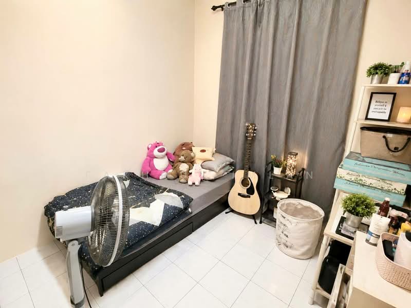 1-storey Terraced House for Sale in Bandar Putra (Kulai) - Fakhrul Imlan - Bedroom - PropertyGuru.com.my
