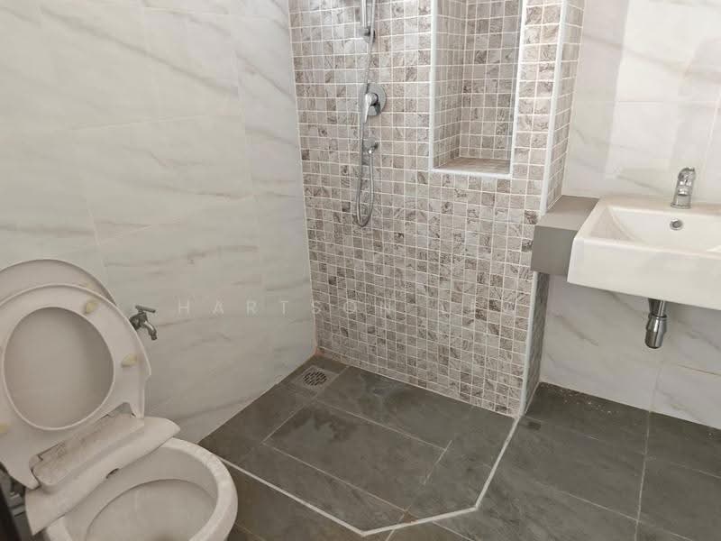 Terraced House for Rent in TAMAN PUCHONG UTAMA (Puchong) - Hartson Lew - Bathroom - PropertyGuru.com.my