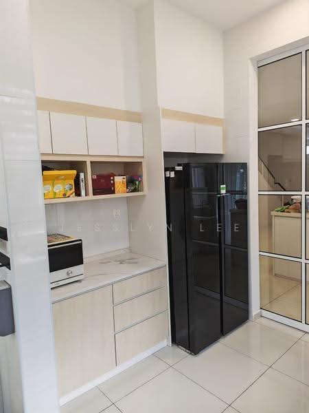 2-storey Terraced House for Sale in Eco Majestic (Semenyih) - Jesslyn Lee - Kitchen - PropertyGuru.com.my