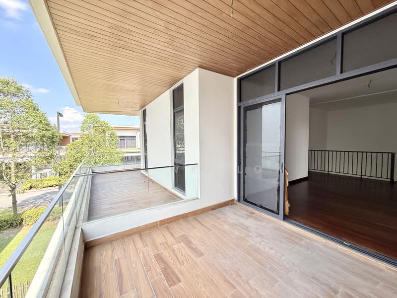 Rumah Berkembar untuk Dijual di Eco Sanctuary (Telok Panglima Garang) - Wei Wei Low - Balcony - PropertyGuru.com.my
